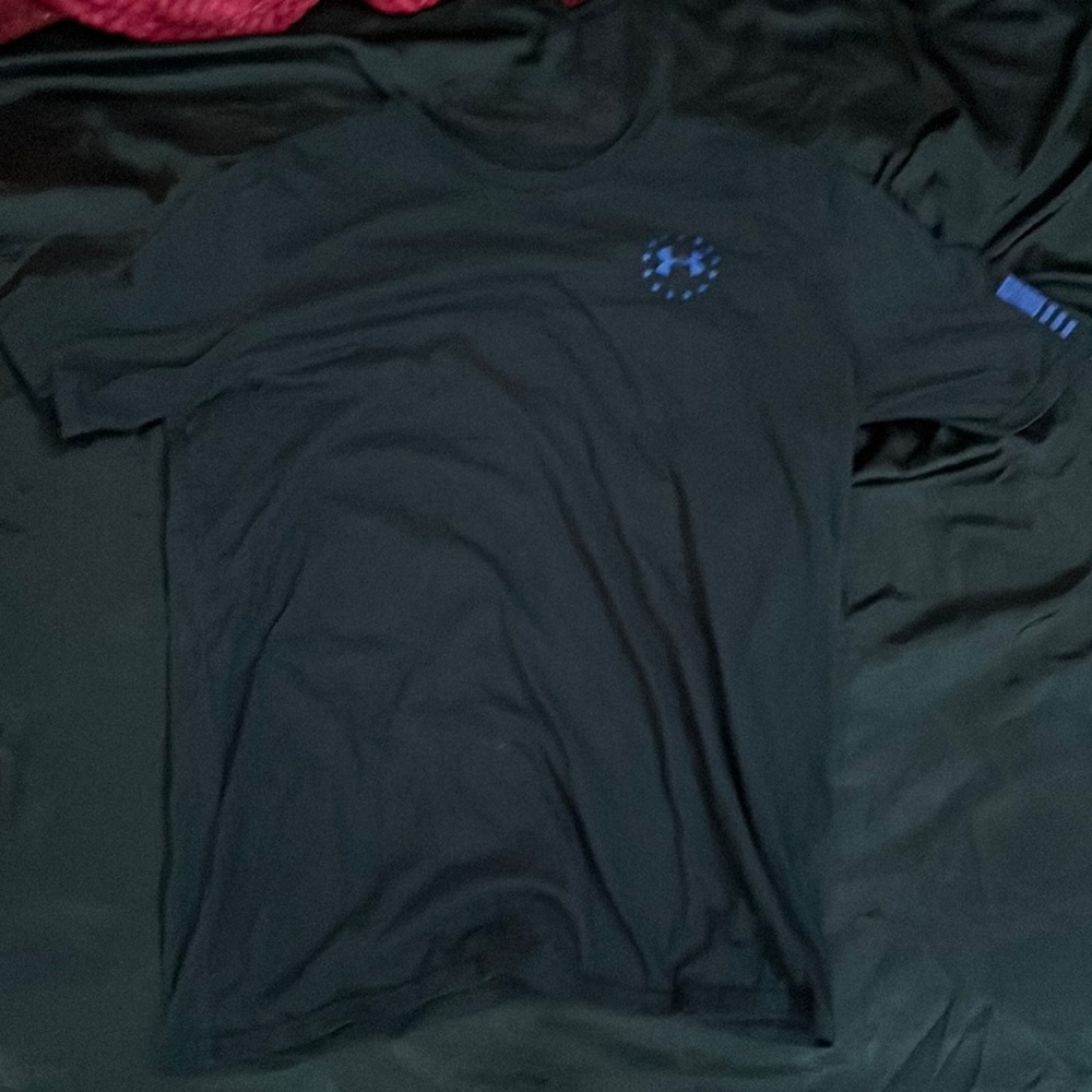 Black Under Armour Tee
